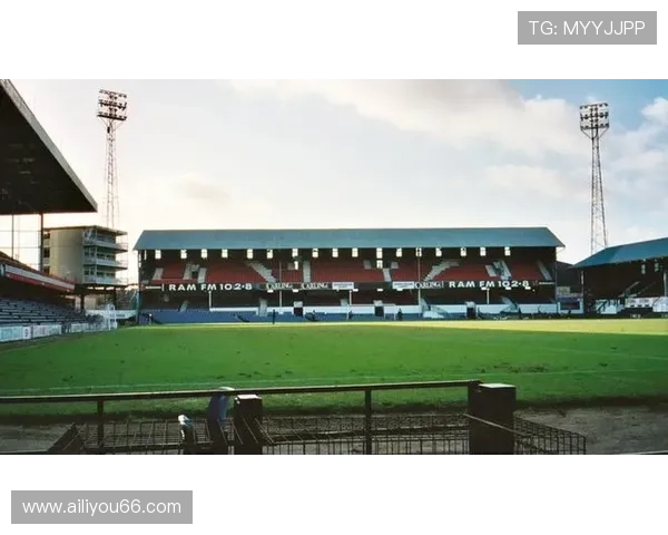 德比郡足球俱乐部百年征程与辉煌历史传承及未来发展探索 德比郡足球俱乐部百年征程与辉煌历史传承及未来发展探索