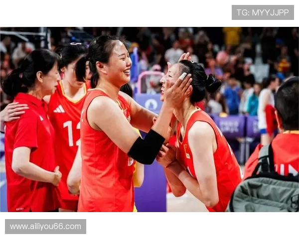 中国女排强势逆袭力克强敌 重回世界排坛巅峰之路再启