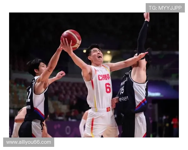 中国男篮逆袭胜韩国晋级亚锦赛决赛 场上全员拼搏展现团结精神