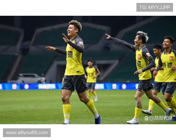 温布尔登俱乐部宣布新赛季改革措施 引发球迷热议与媒体关注