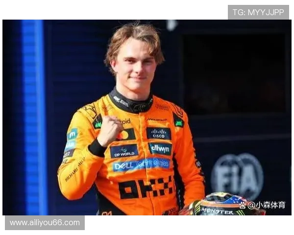 维斯塔潘再度登顶F1赛场红牛车队稳握冠军优势全场惊叹