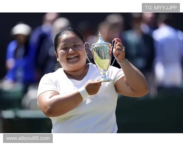 网球新星横空出世 亚洲选手勇夺大满贯首冠引发热议