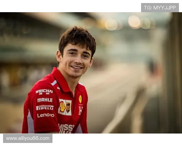 F1车队最新动态分析：2025赛季竞争格局与车手变化趋势探讨