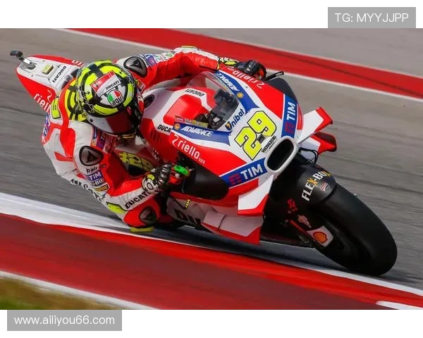 MotoGP新赛季焦点转会与规则调整引发车手格局重塑讨论